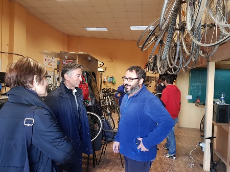 Ir a la noticia Aigües de l’Horta col·labora amb el projecte social i de mobilitat sostenible “Bicis per a totes”